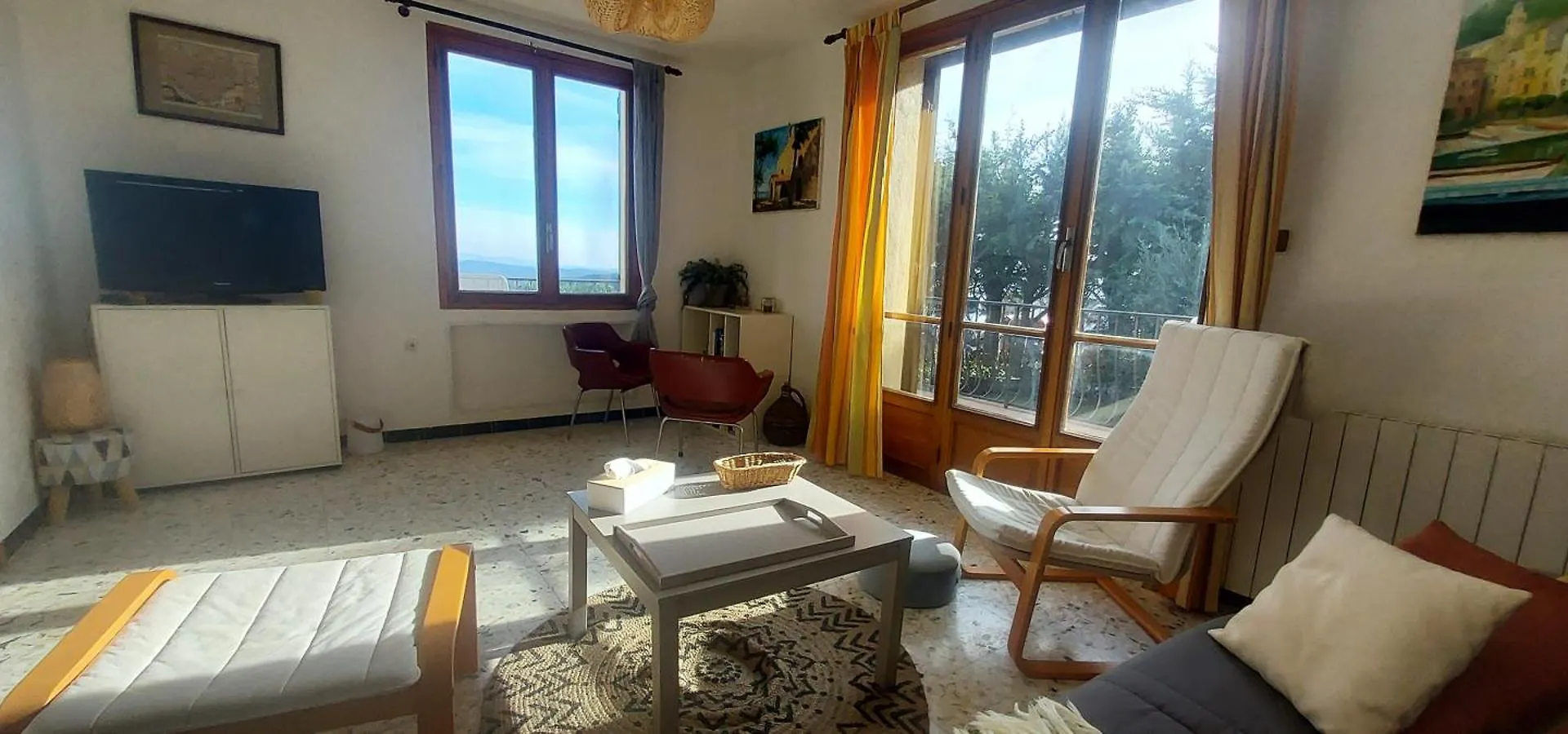 Villa Maison De Campagne 04 Vacheres Luberon 3 Chambres 8 Personnes 0*,  Francja
