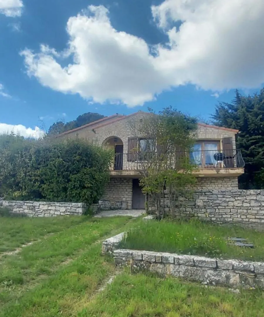 Villa Maison De Campagne 04 Vacheres Luberon 3 Chambres 8 Personnes 0*,